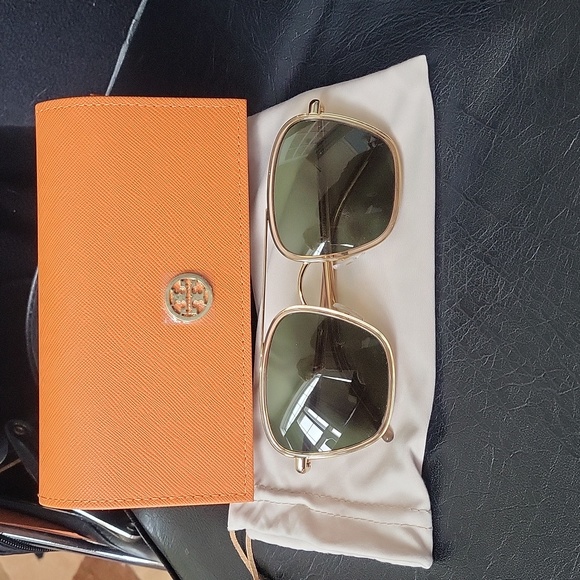 Sunglasses - Picture 1 of 3